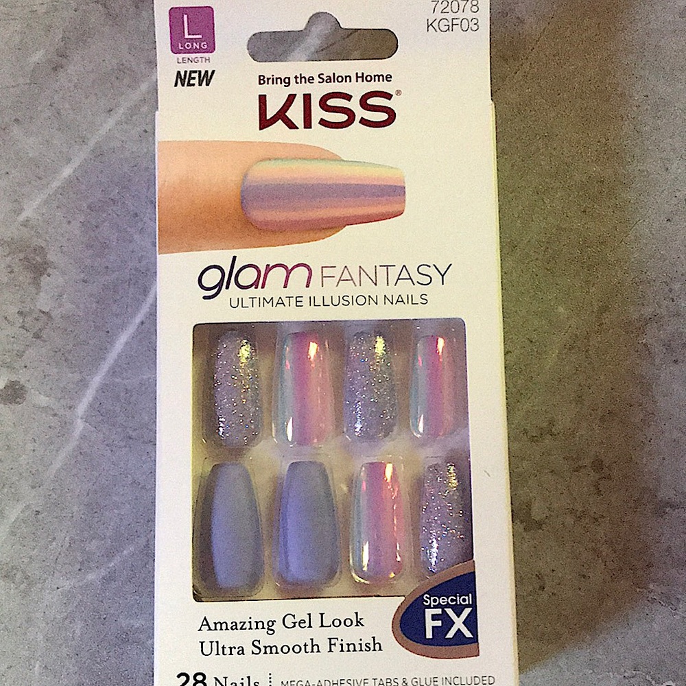 KISS Glam Fantasy Ultimate Illusion Nails